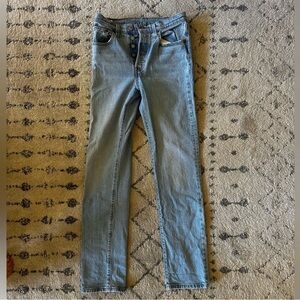 LEVI’S Original 501 straight leg women’s size 25 - light/medium wash